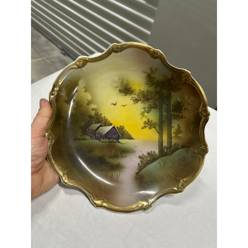 Antique Victoria Austria Hand Painted Porcelain Scalloped Gold Rim Bowl A3887